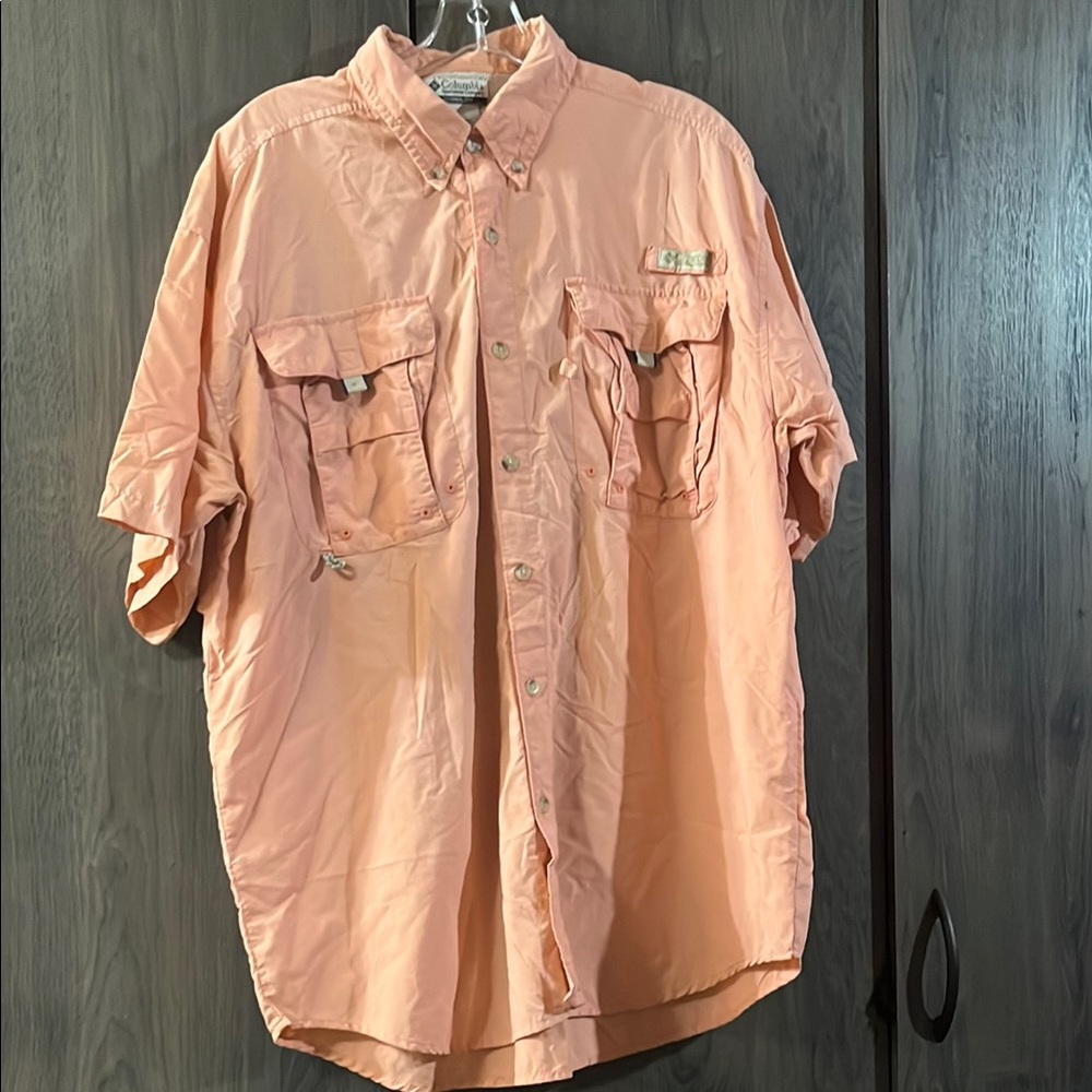 FLASH SALE! Columbia PFG Shirt Size Medium